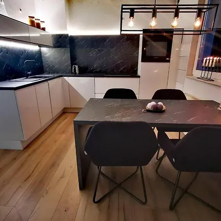 Gemuetliche Wohnung In Wuerselen